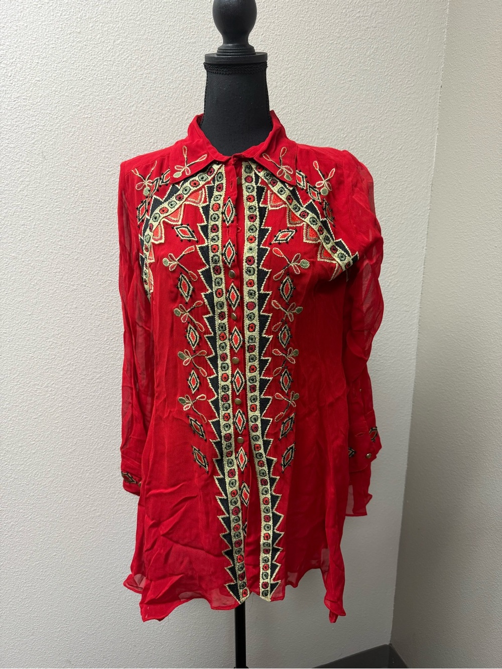 Vintage Collection Red Embroidered Boho Sheer Tunic Blouse Medium Size - Picture 2 of 10